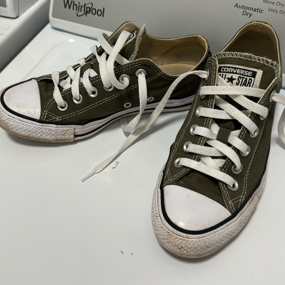 Low top converse